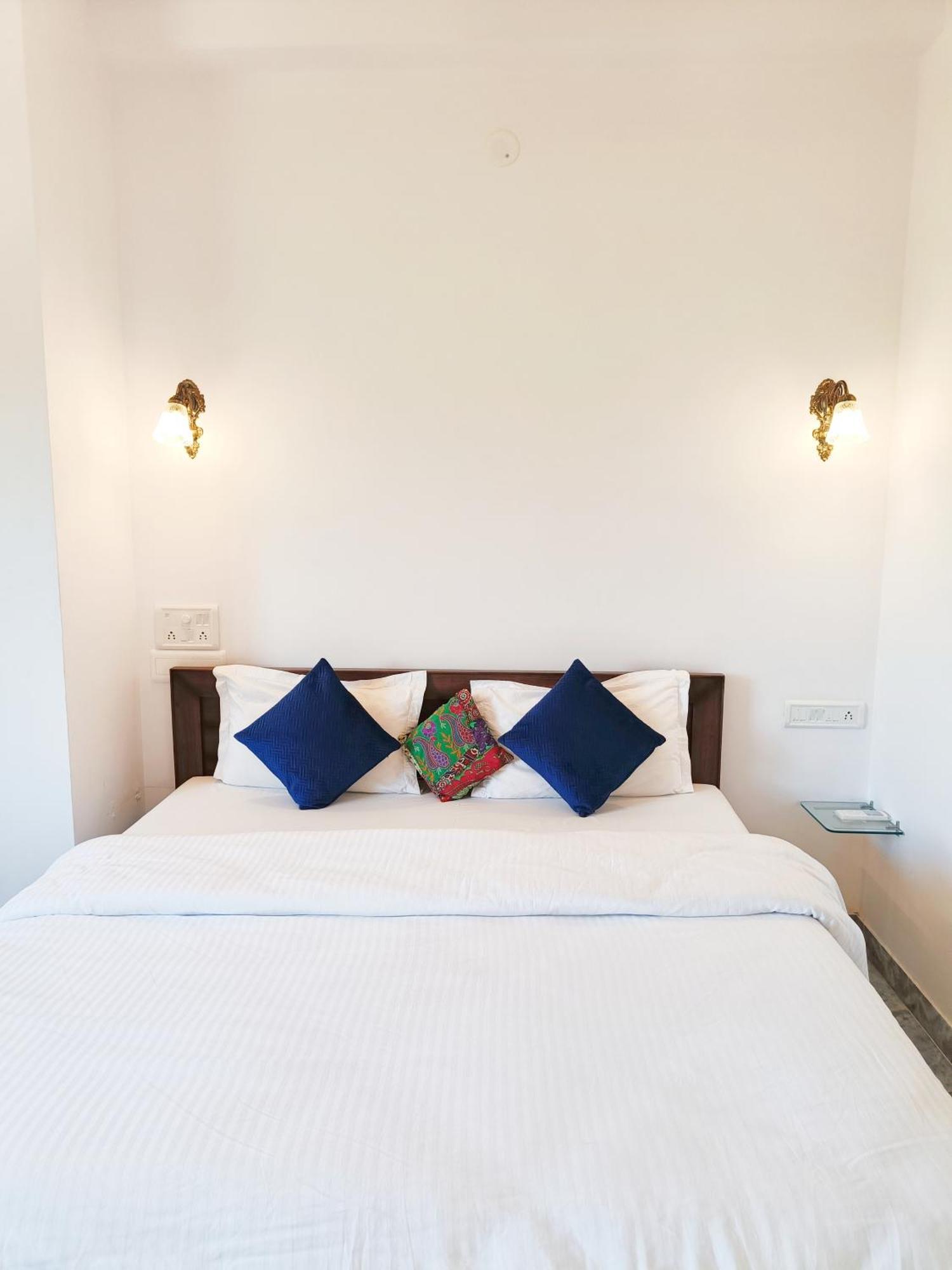 Hotel Prakash Ji'S Haveli -Luxurious Lakeside Retreat- Udaipur Habitación foto